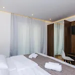 Awesome In Veliki With Sauna Σπίτι διακοπών