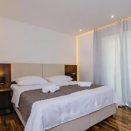 Awesome In Veliki With Sauna Feriehus *