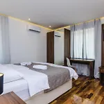 Vikendica Awesome In Veliki With Sauna *