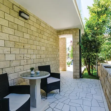 Awesome In Veliki With Sauna Semesterbostad *