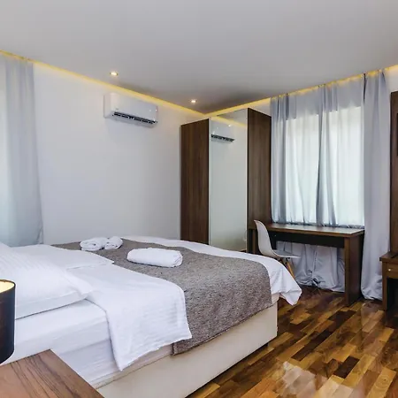 Dom wakacyjny Awesome In Veliki With Sauna *